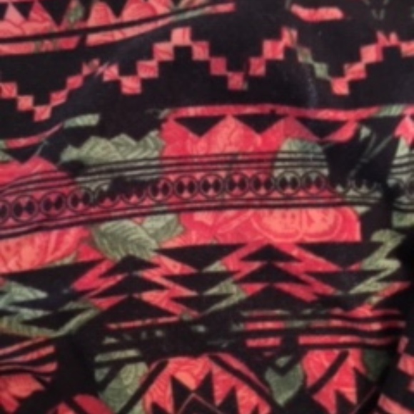 aztec pattern with roses underneath lularoe leggin - Picture 2 of 4